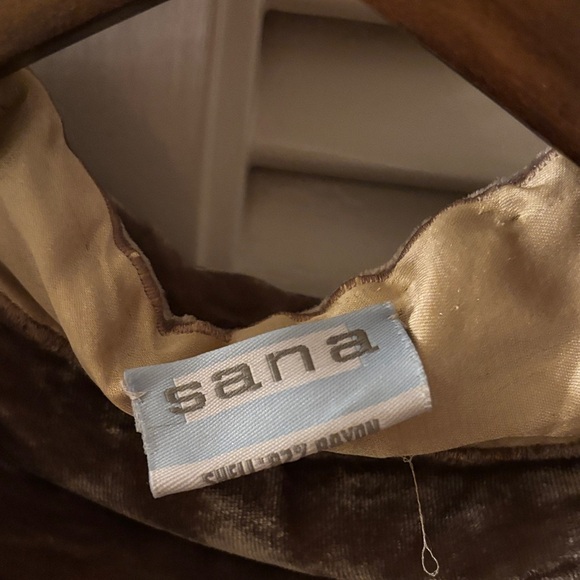 Sana Silk Cape Button Closure Neutral Geometric One Size - Picture 2 of 9